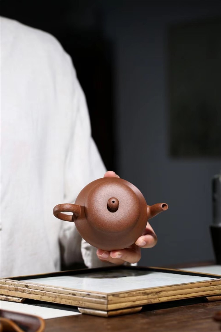 周彬作品 宫灯图片