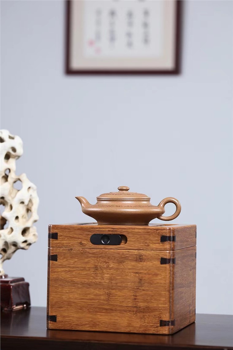 吴燕群作品 虚扁图片