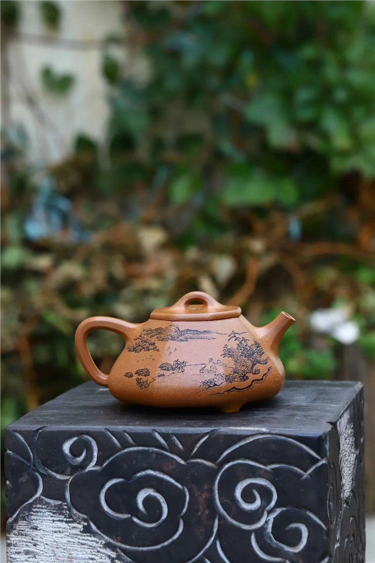 周曙峰作品 八方石瓢图片