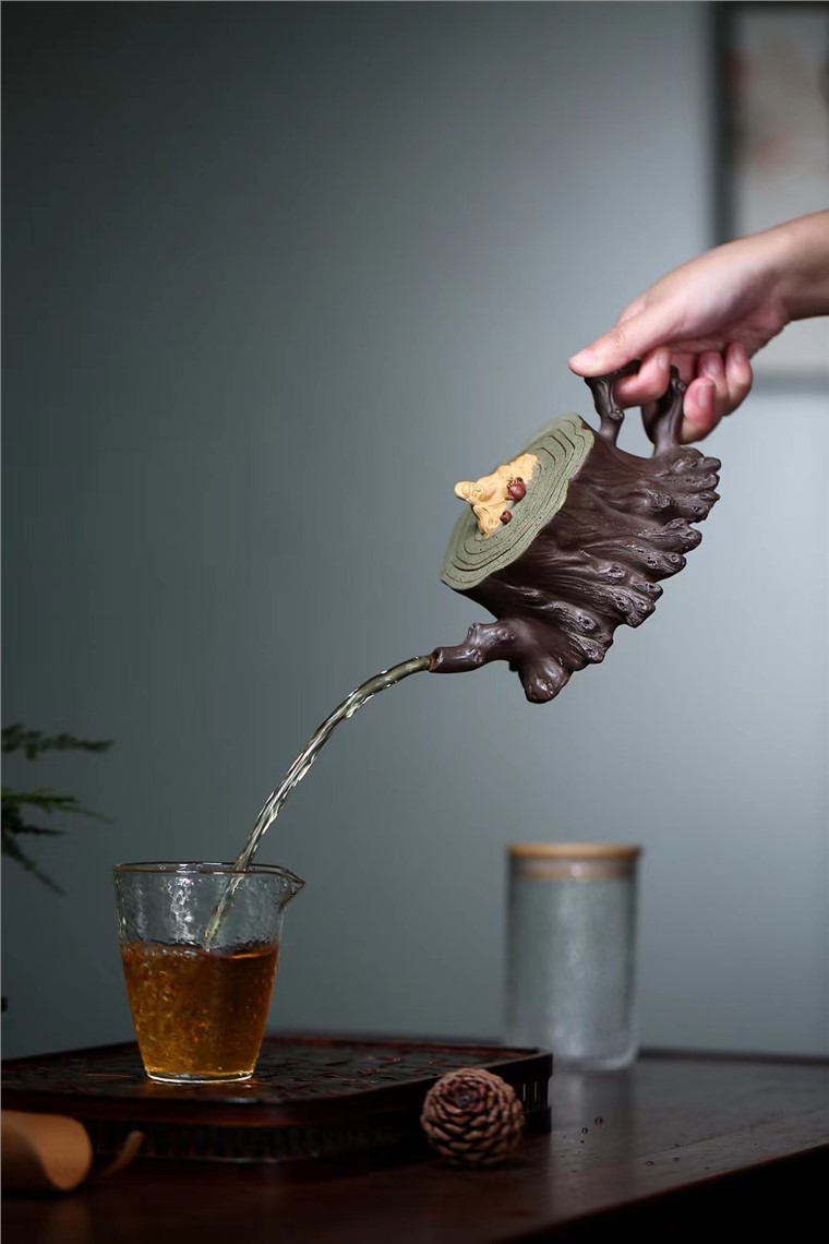 朱维平作品 树桩