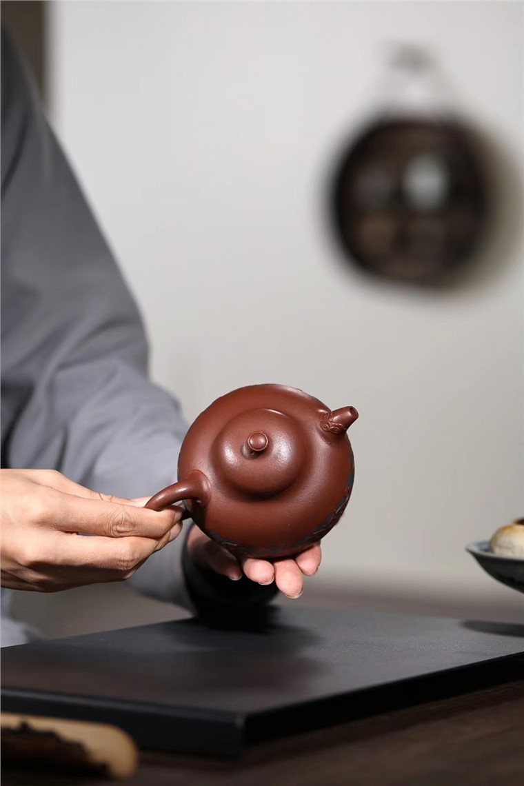 牟锦芬作品 祥云乳鼎图片