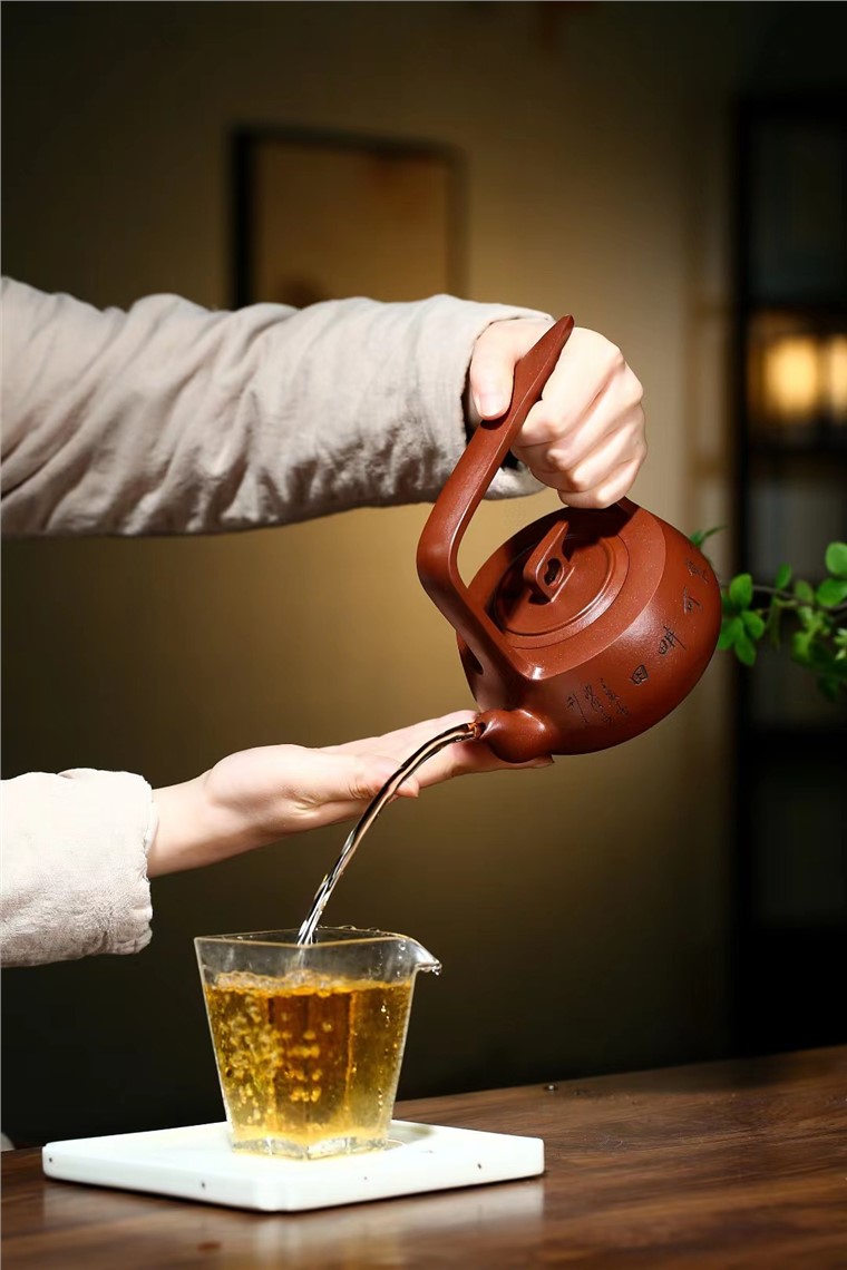 黄卫民作品 雨露星空提梁
