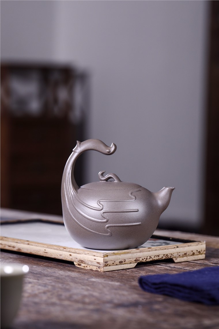 储栋平作品 鱼跃图片
