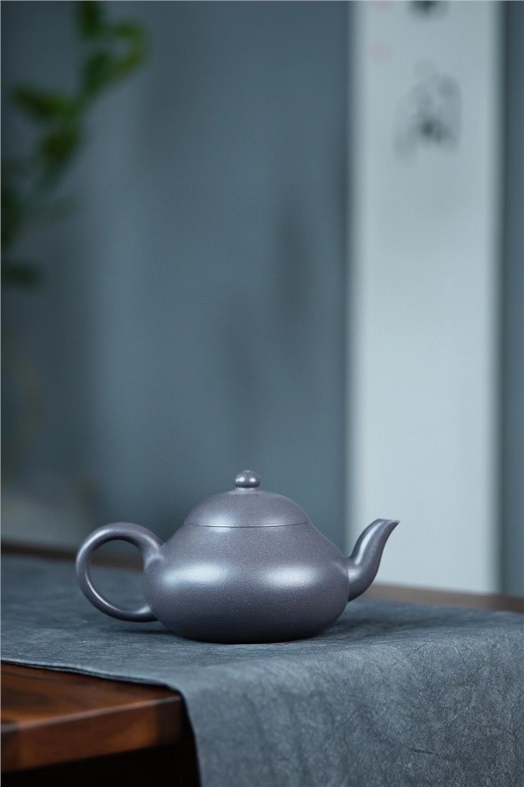 王雅丽作品 梨形图片