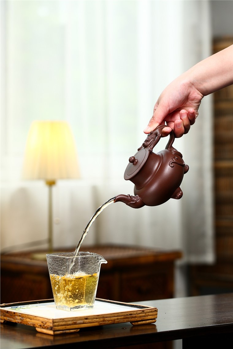 许时娟作品 御龙
