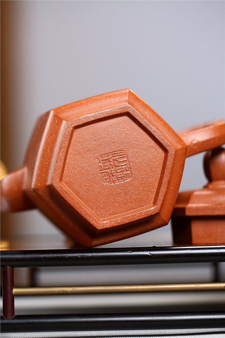 张菊仙作品 六方集思