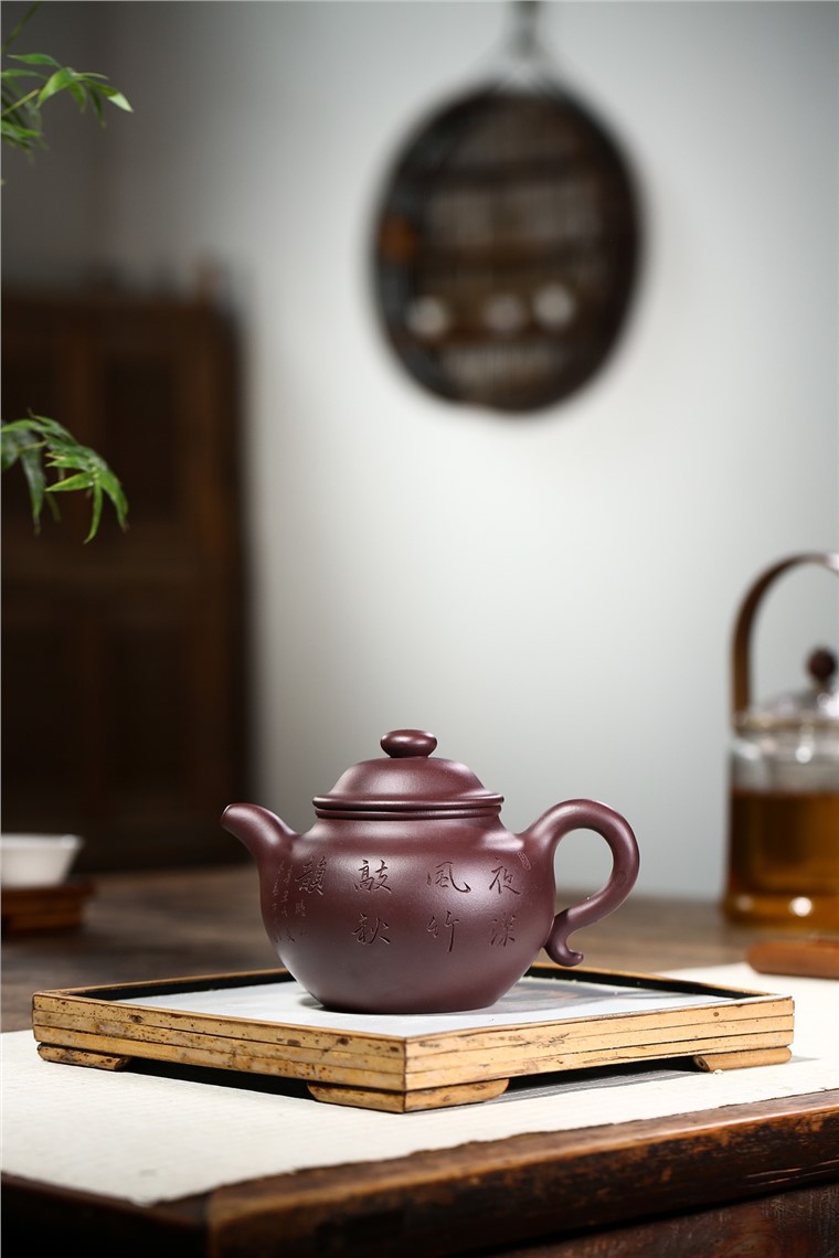 吴勤芳作品 大亨掇球图片