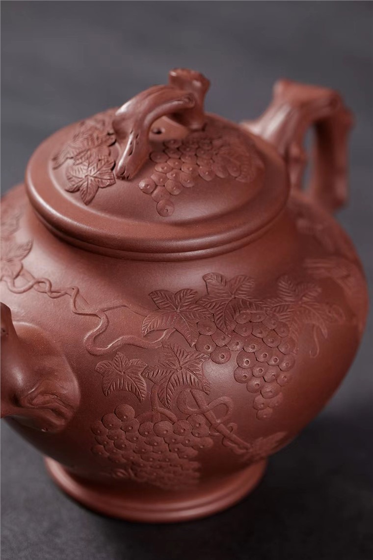 王岳龄作品 葡萄悠悠图片