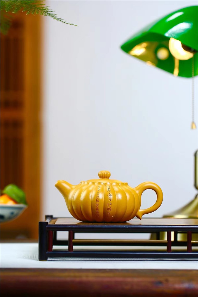 许爱萍作品 菊蕊壶图片