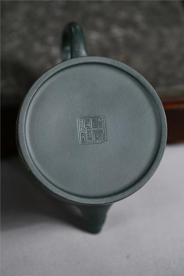范卓群作品 龙行天下