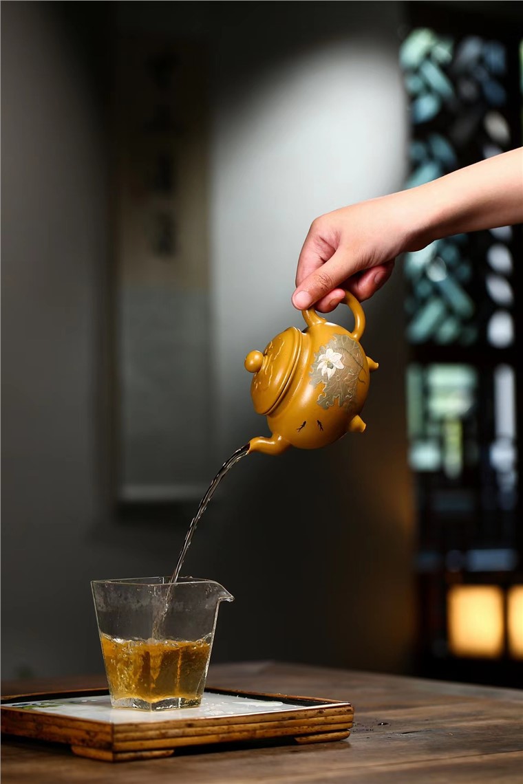 许爱萍作品 大彬如意