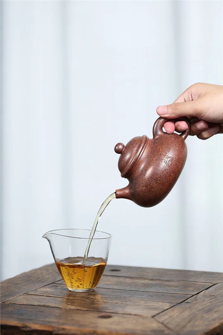 王岳龄作品 容天