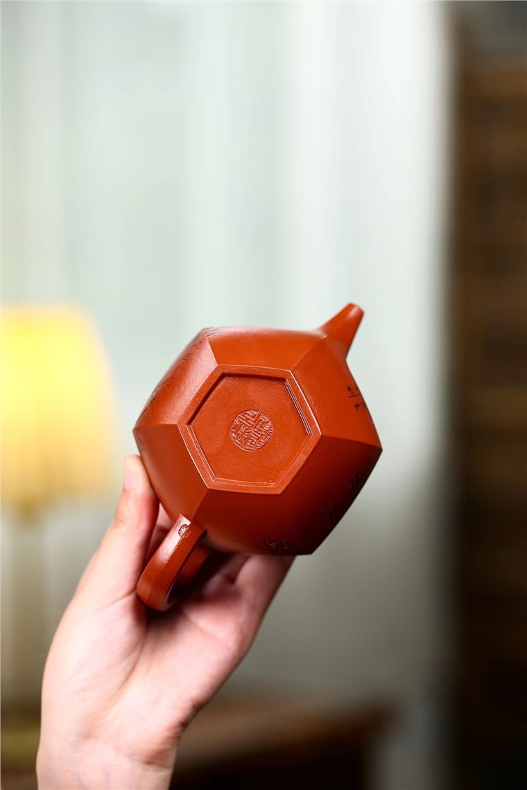周新元作品 六方掇球