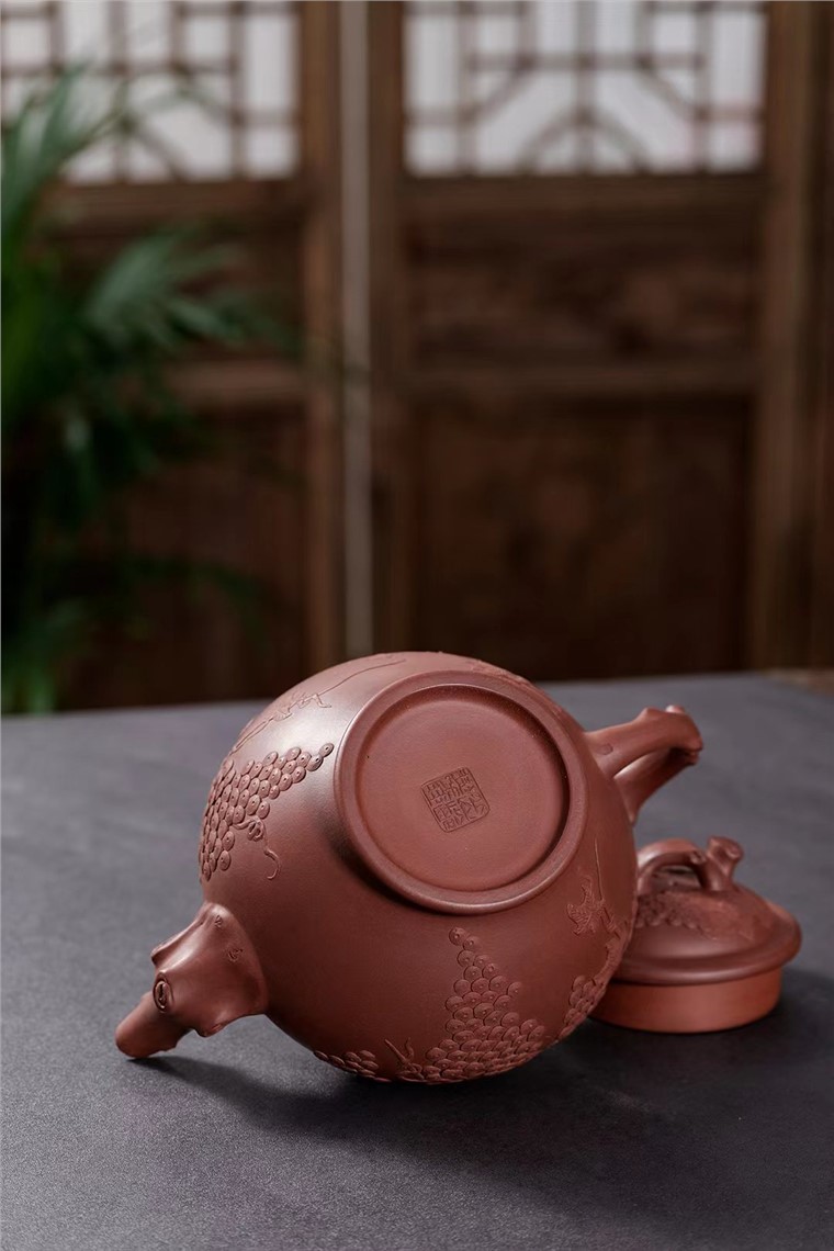 王岳龄作品 葡萄悠悠
