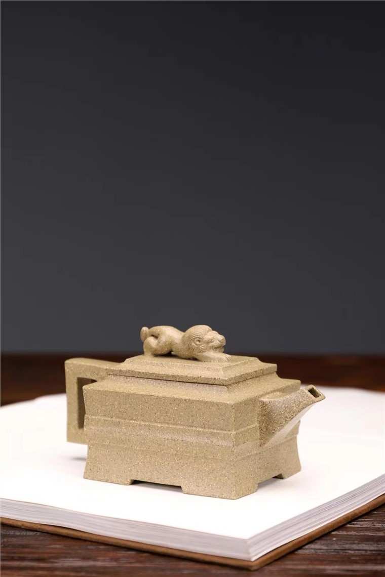 惠海勤作品 狮方图片