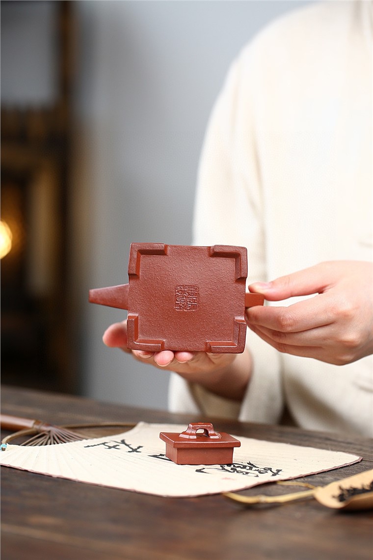 张暗军作品 花开见佛