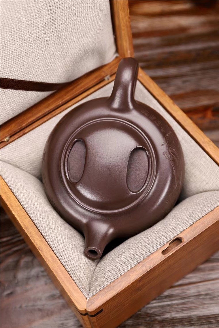 王玮作品 牛盖图片