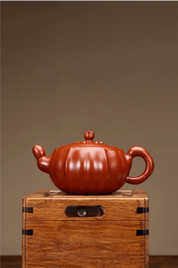 王玮作品 宝莲图片