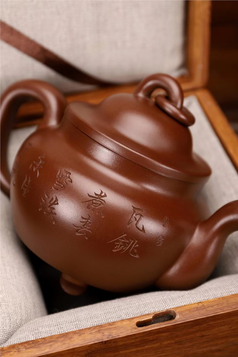 惠海勤作品 单圈图片