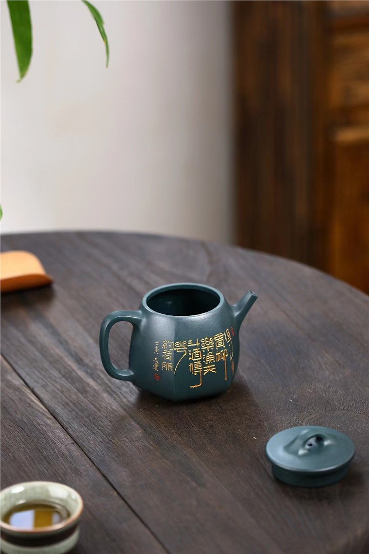 范卓群作品 六方石瓢图片