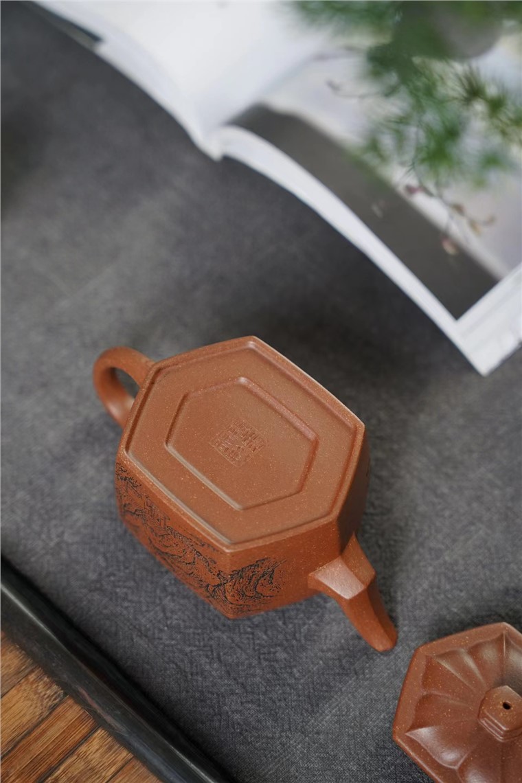 张忠行作品 六方宝菱图片