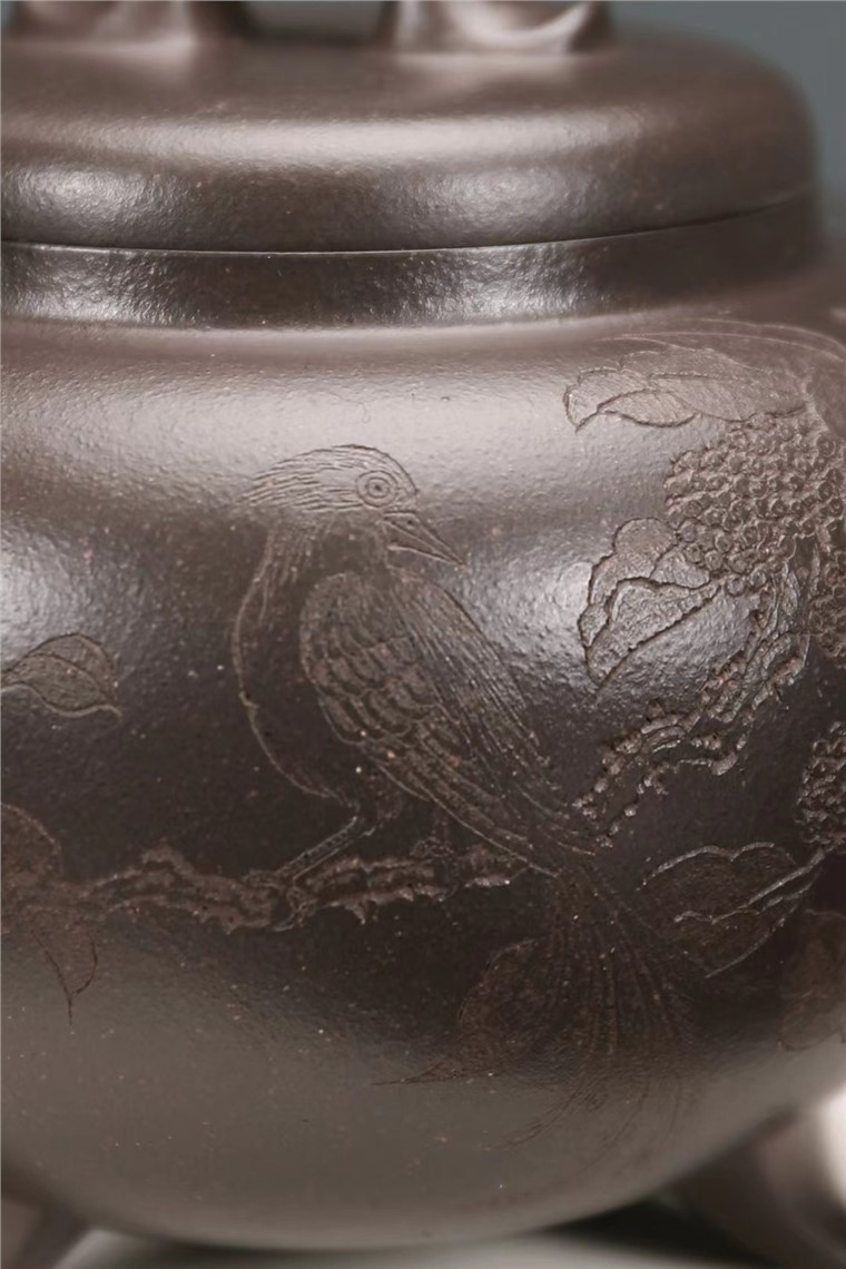 惠海勤作品 三足水平图片