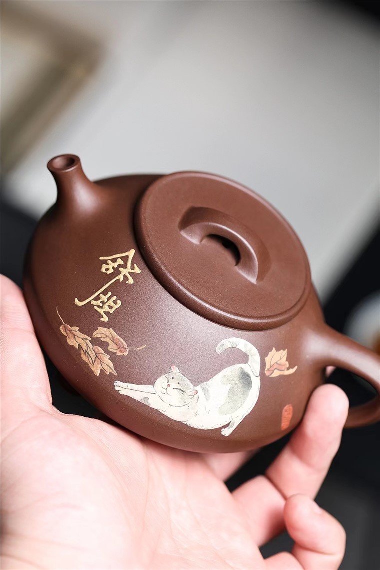 杨菲作品 三足憨瓢图片