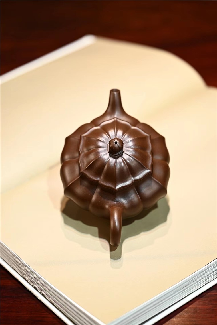 高卫萍作品 隐方图片