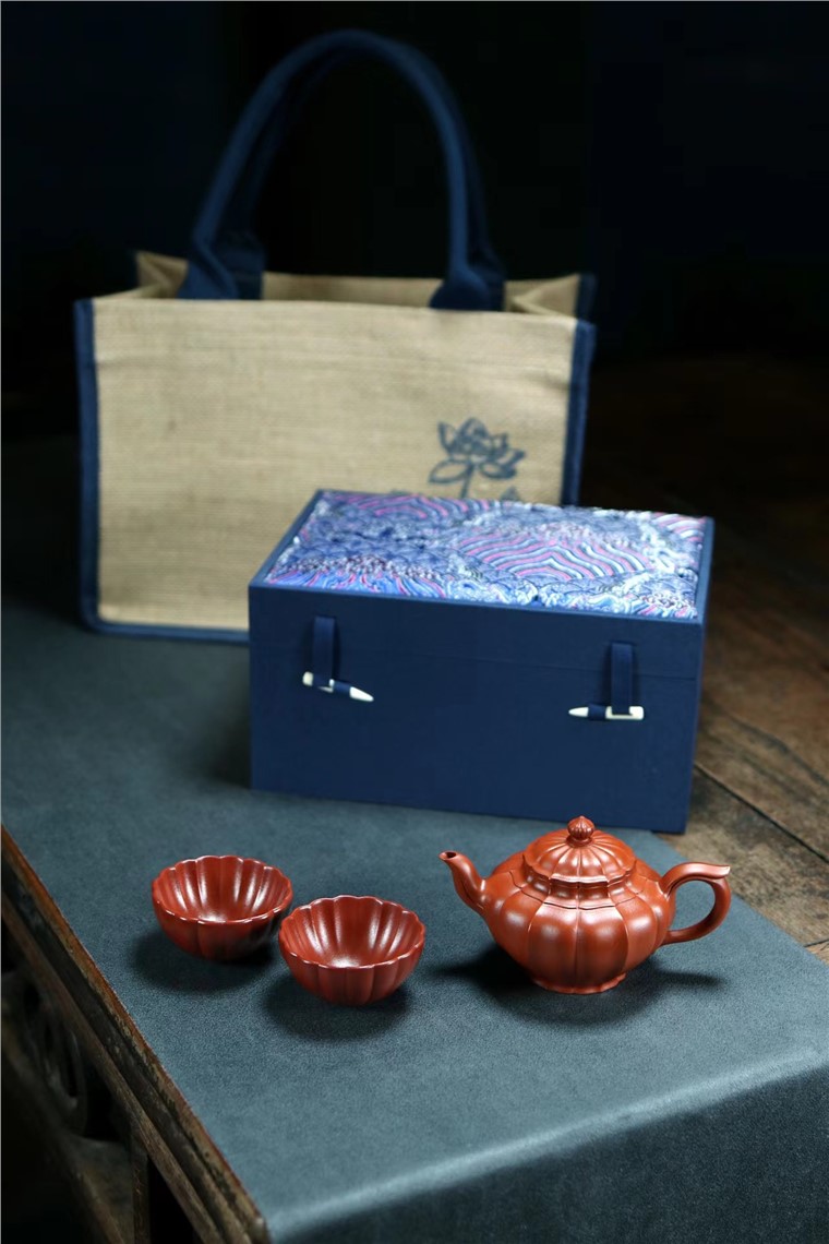 刘素素作品 玲珑套组图片