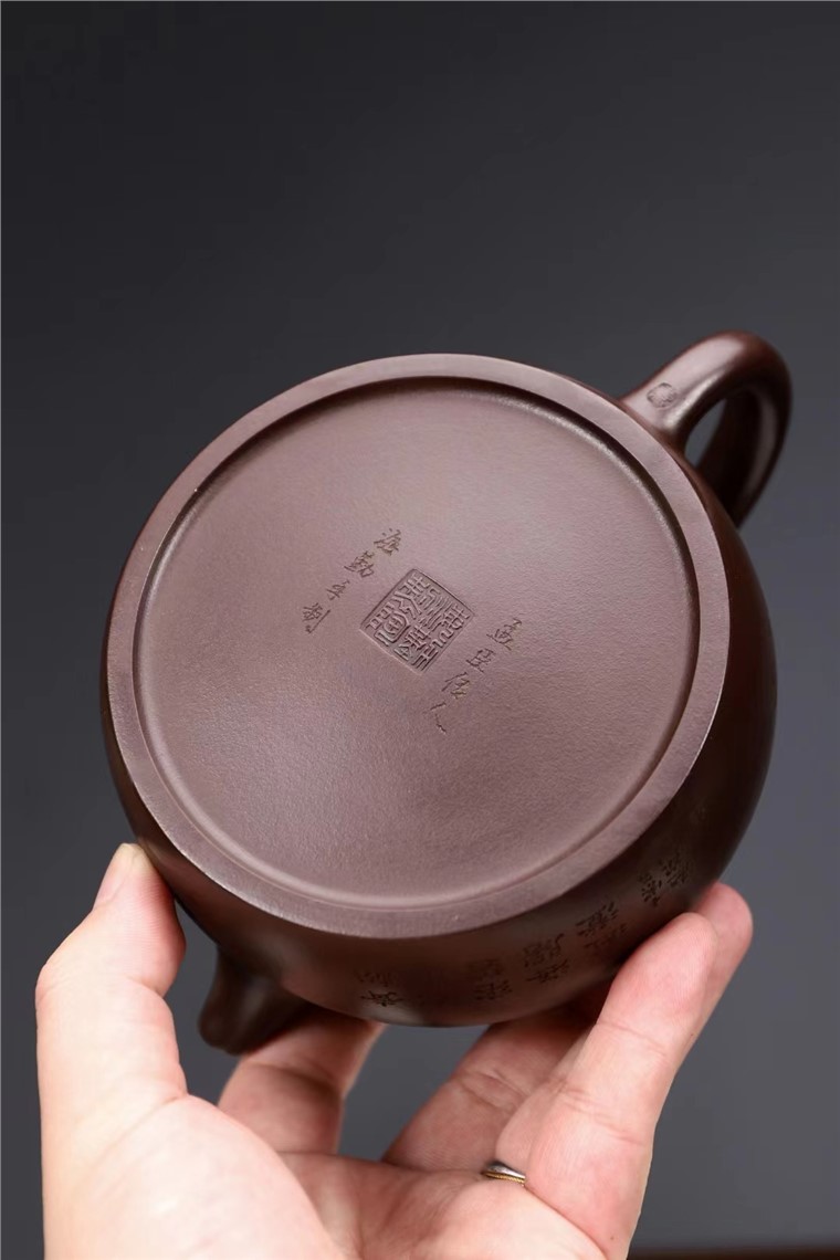 惠海勤作品 乳鼎