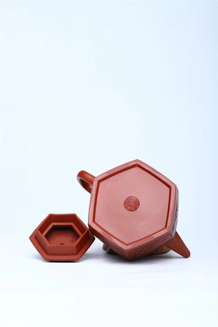 周新元作品 六方剑流德钟