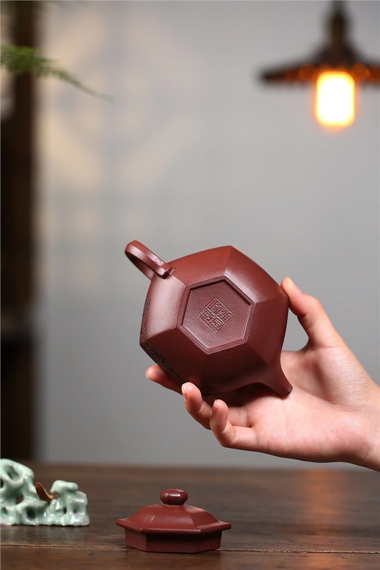 石国芳作品 六方仿古