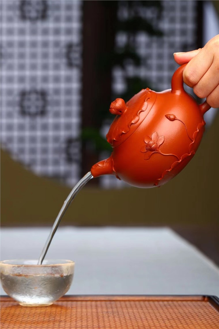 高爱华作品 莲意