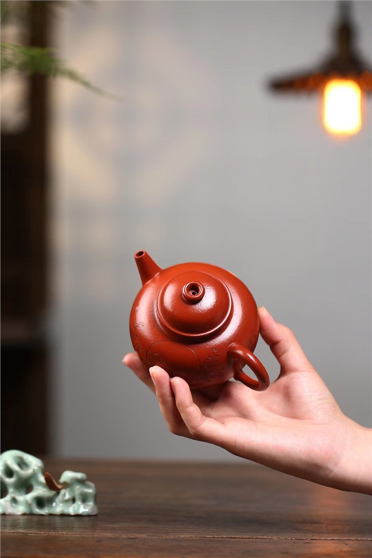 石国芳作品 圈钮图片