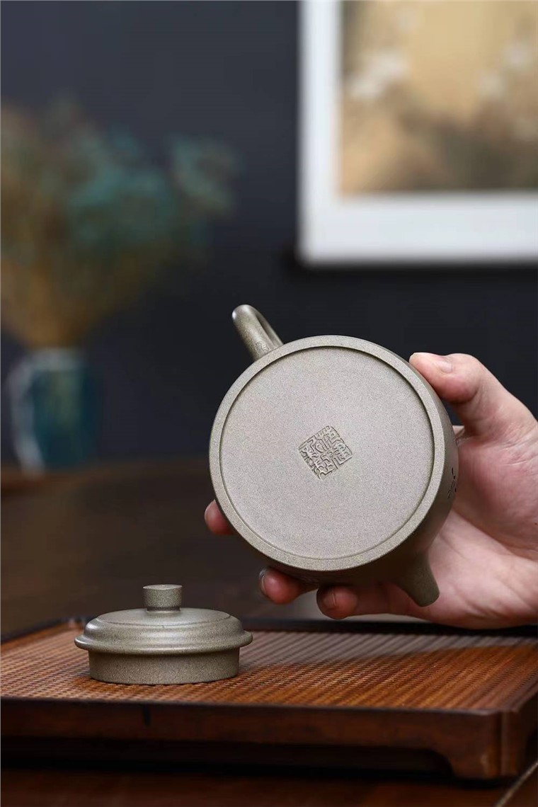 范建新作品 德钟