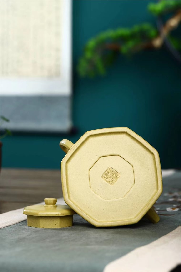 钱云娇作品 八方井泉