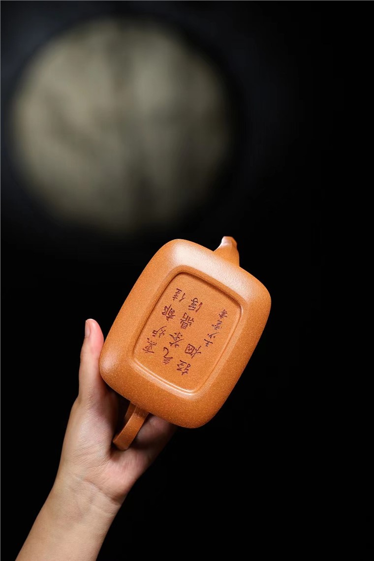 王春洪作品 玉璧