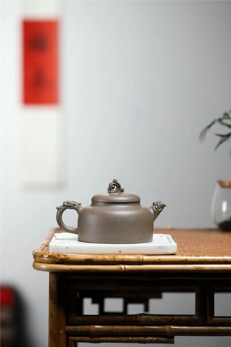 赵信军作品 龙尊图片