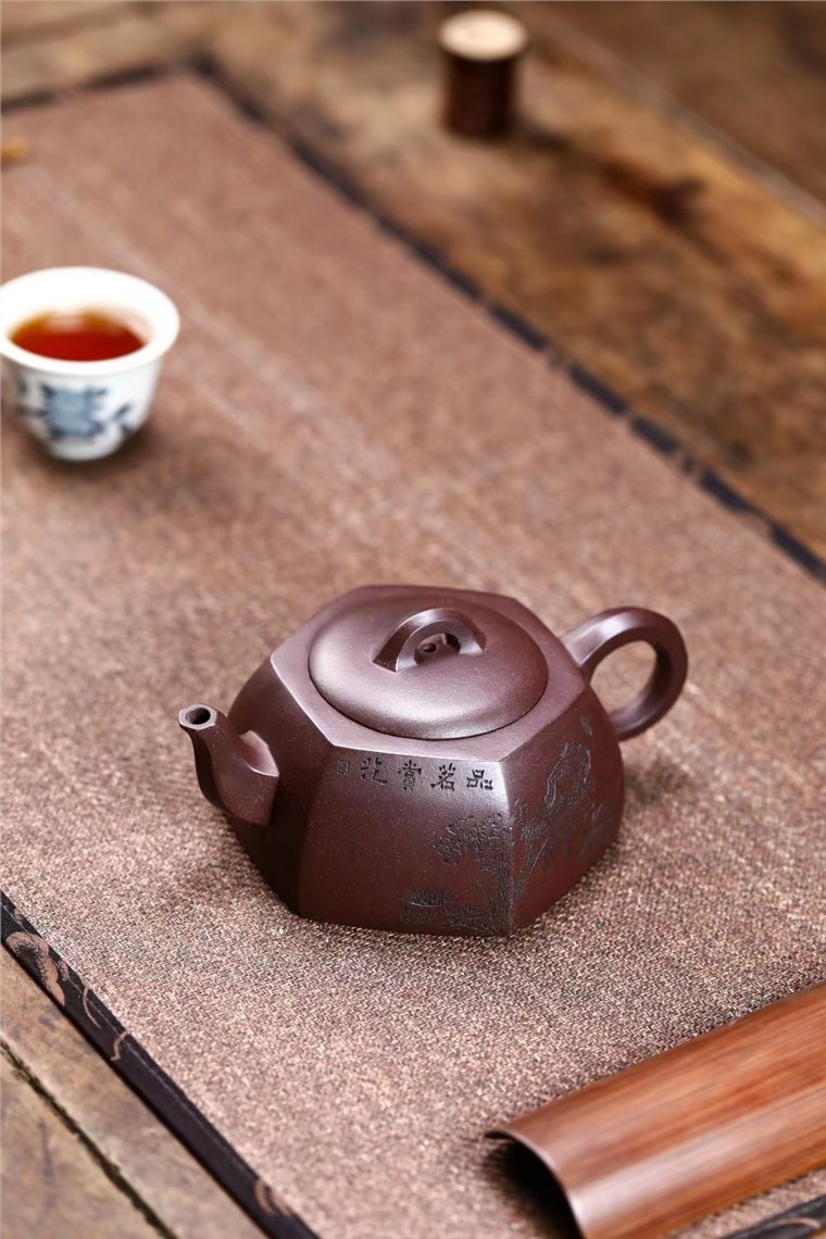 余立平作品 六方井栏图片