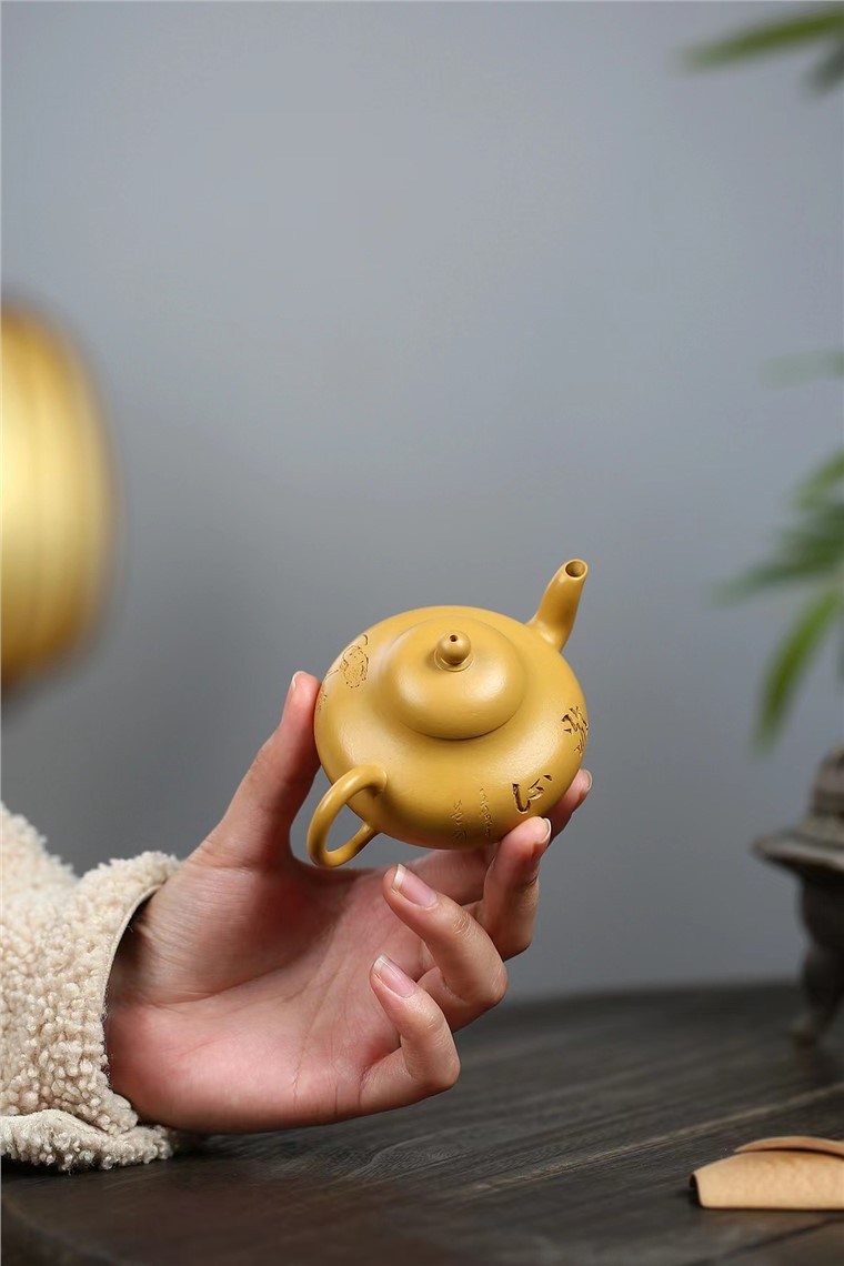 石国芳作品 梨形图片