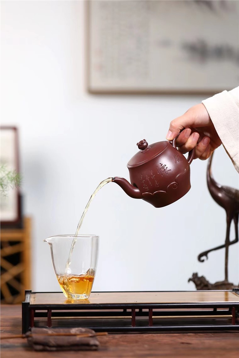 周敏作品 禅莲