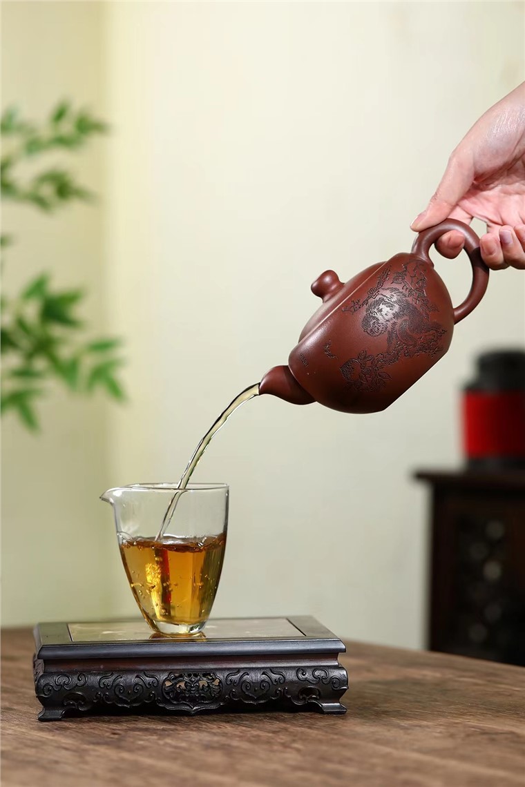 李昌鸿作品 润玉