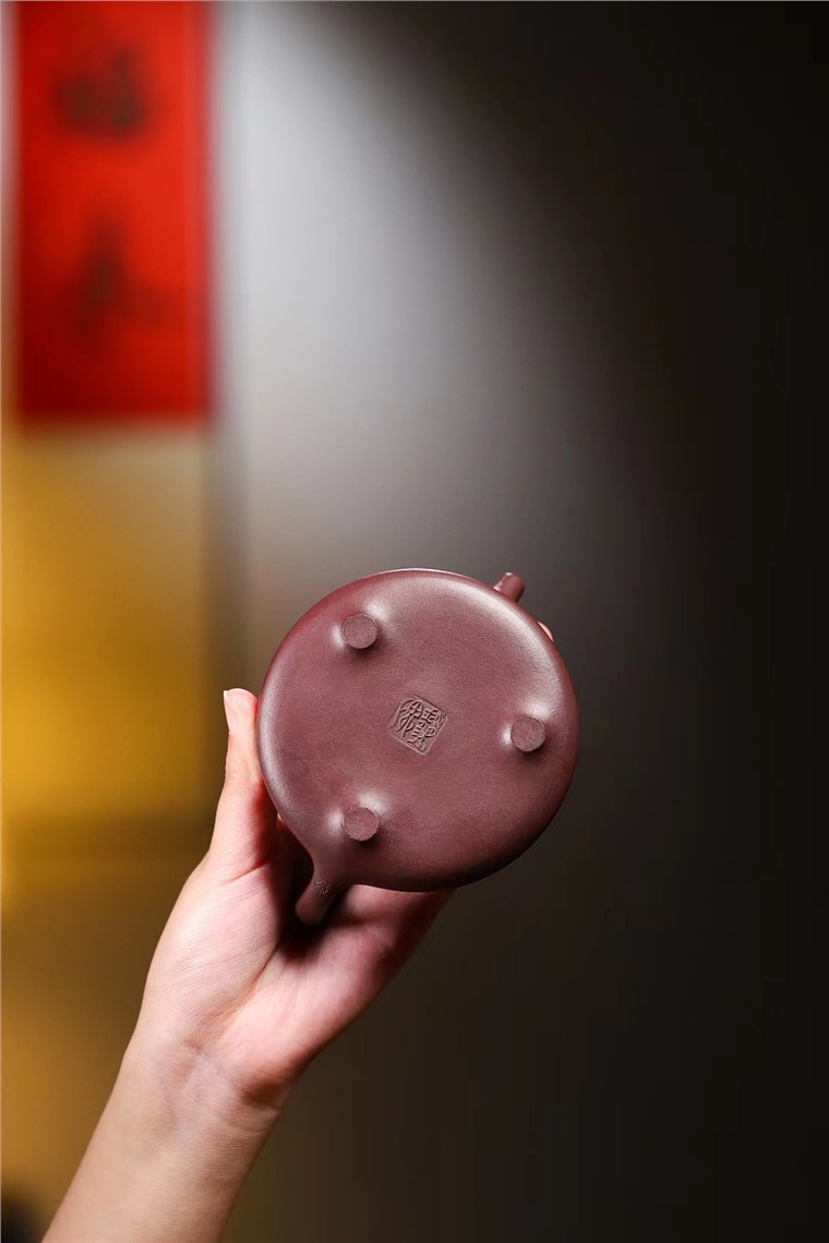 刘彩萍作品 招财石瓢