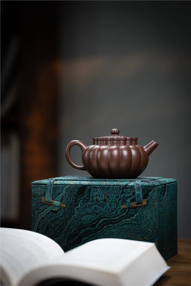 马晨作品 菊蕾图片