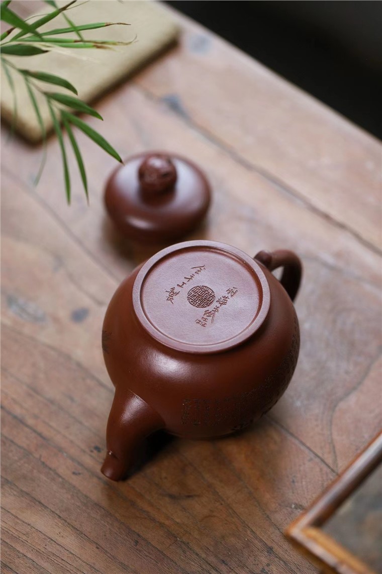 黄丽萍作品 凤翎天下