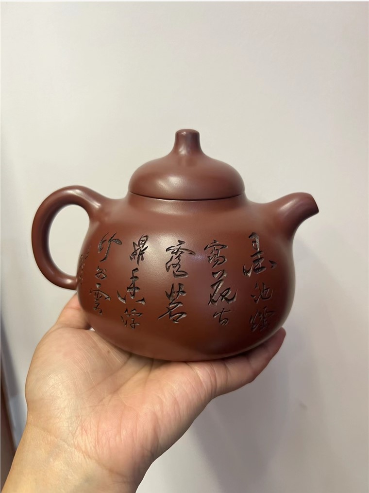 黄丽萍作品 三足乳鼎图片