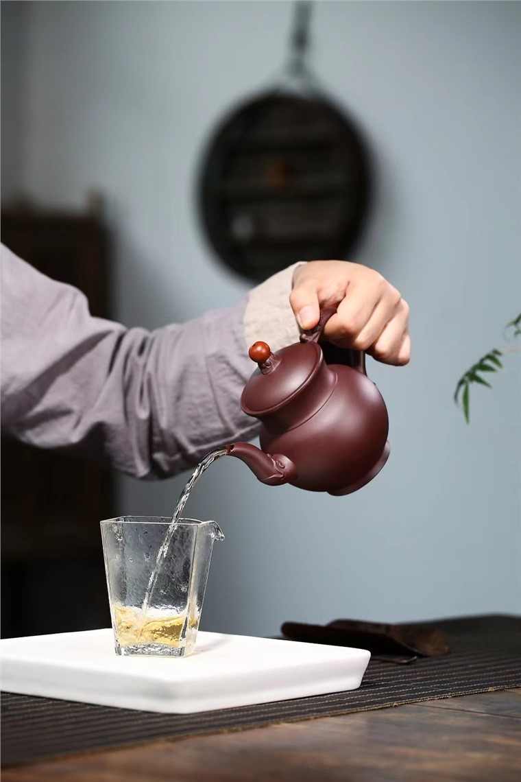 沈永娟作品 双龙戏珠