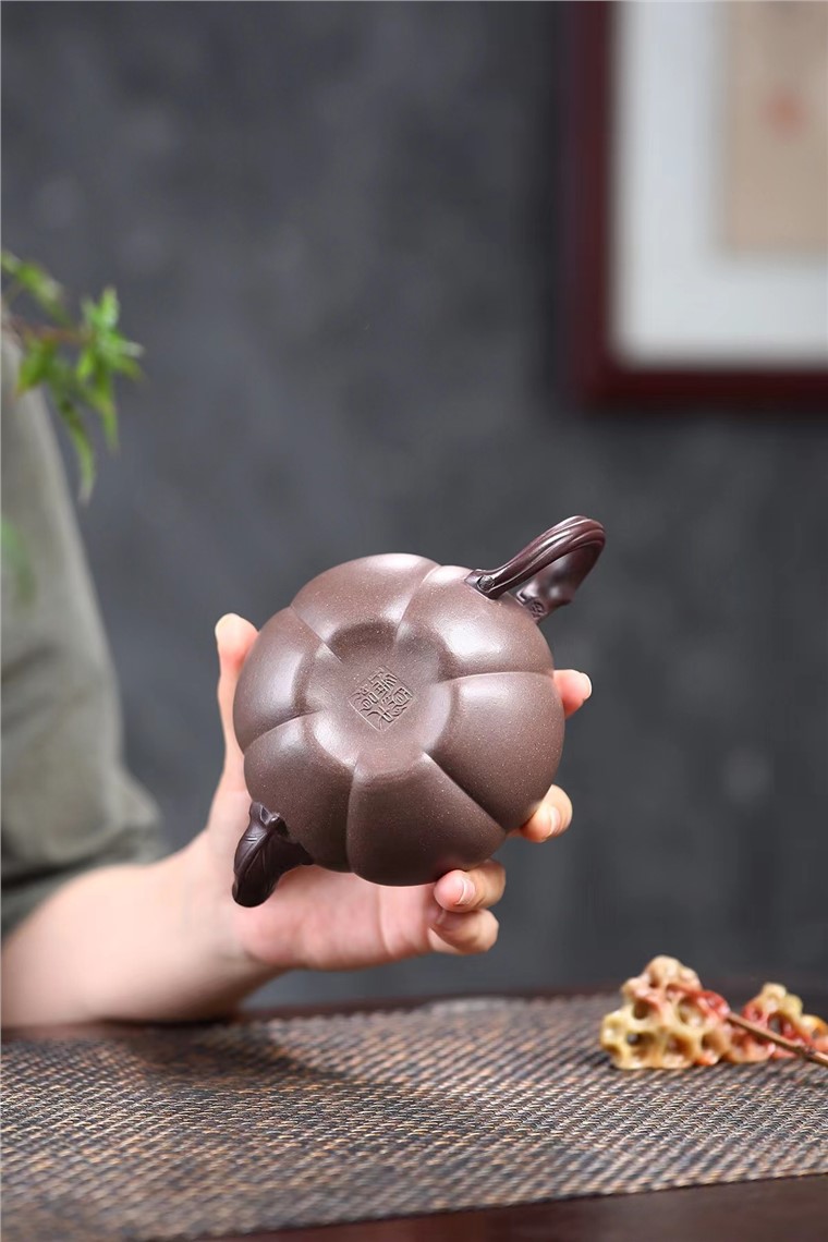 夏瑞娟作品 筋纹秋韵