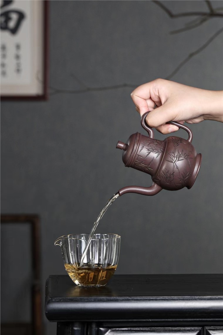 牟锦芬作品 樽酒