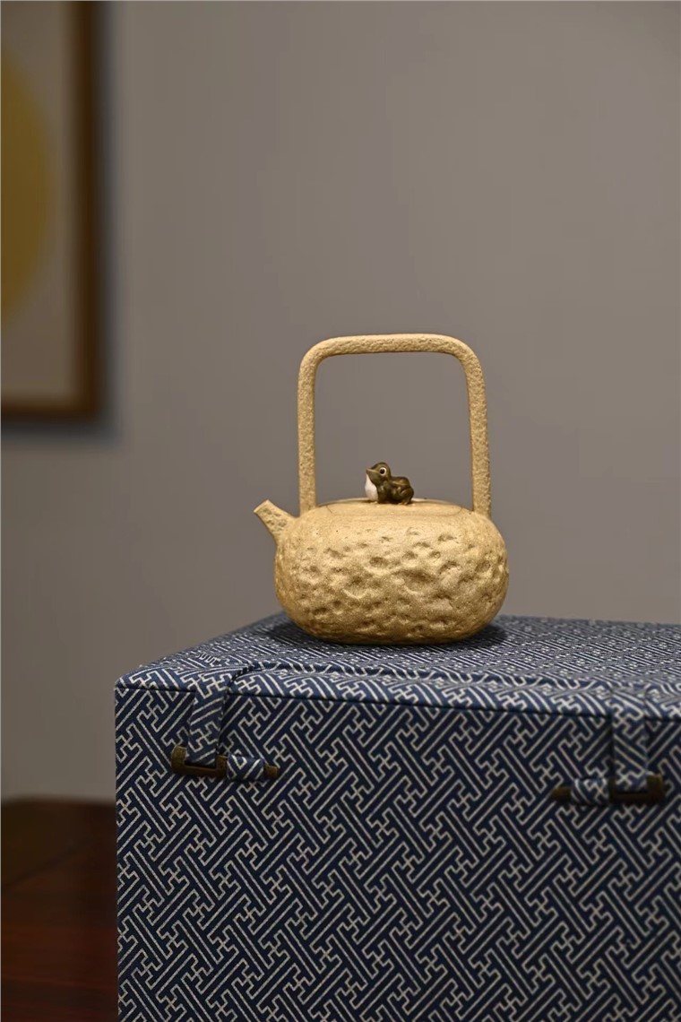 陈真作品 提梁供春图片